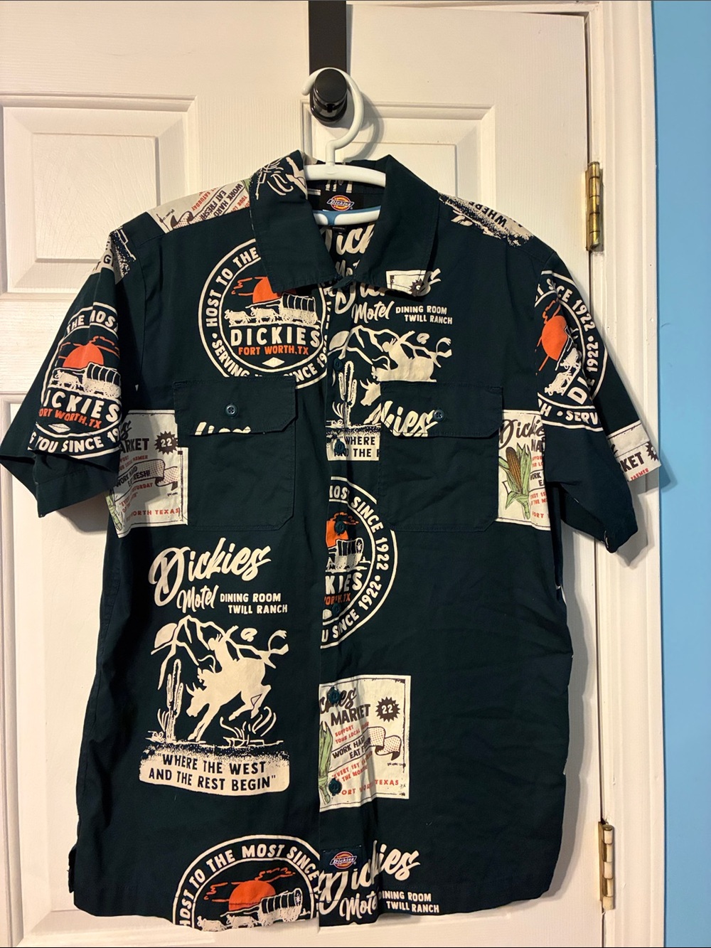 Dickies Dark Blue Short-Sleeve Button-Up Shirt with Vintage Logo Prints